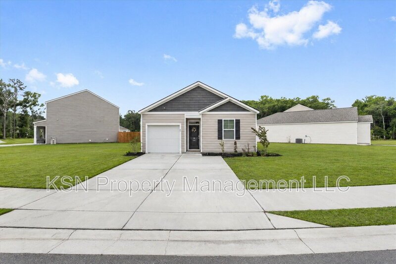 Recently built 4 bedroom home! property image