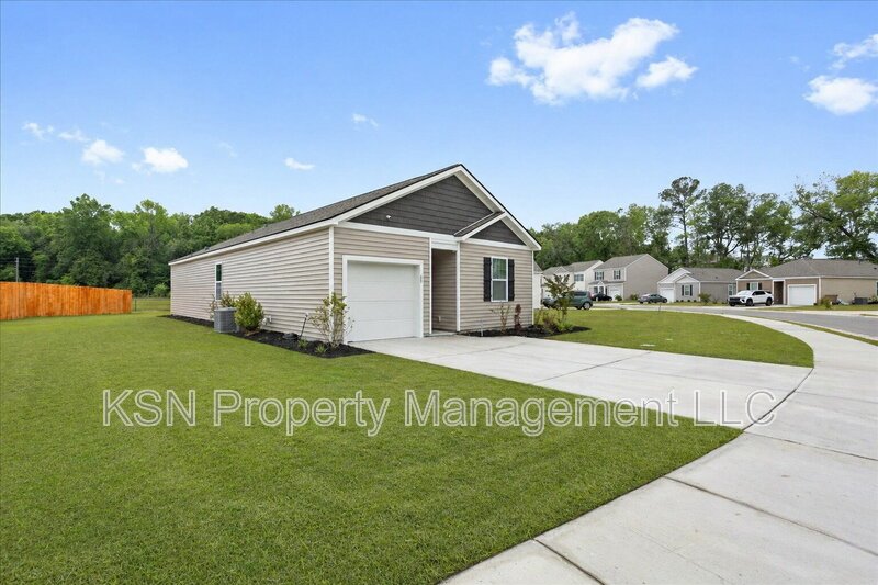 Recently built 4 bedroom home! property image