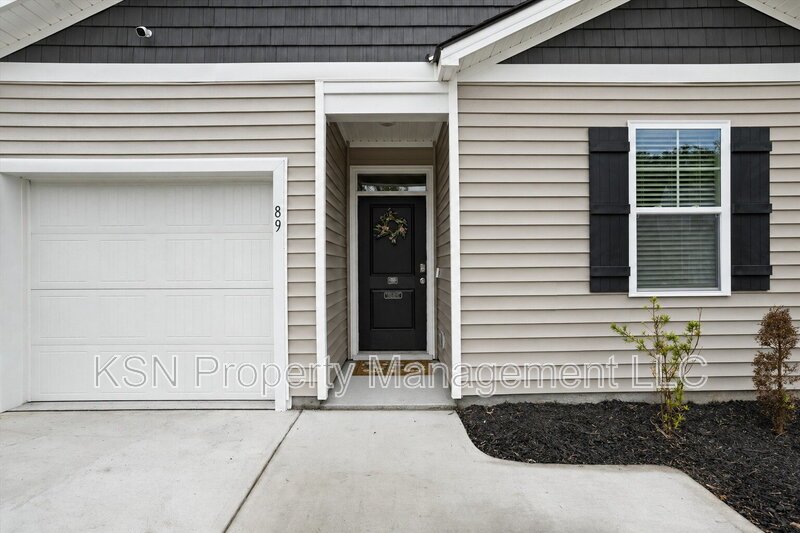 Recently built 4 bedroom home! property image