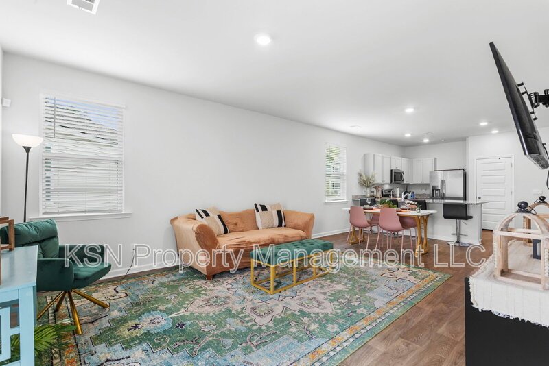 Recently built 4 bedroom home! property image