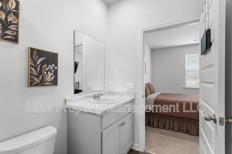 Recently built 4 bedroom home! property image