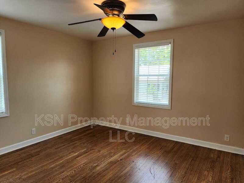 1 bedroom upstairs unit property image