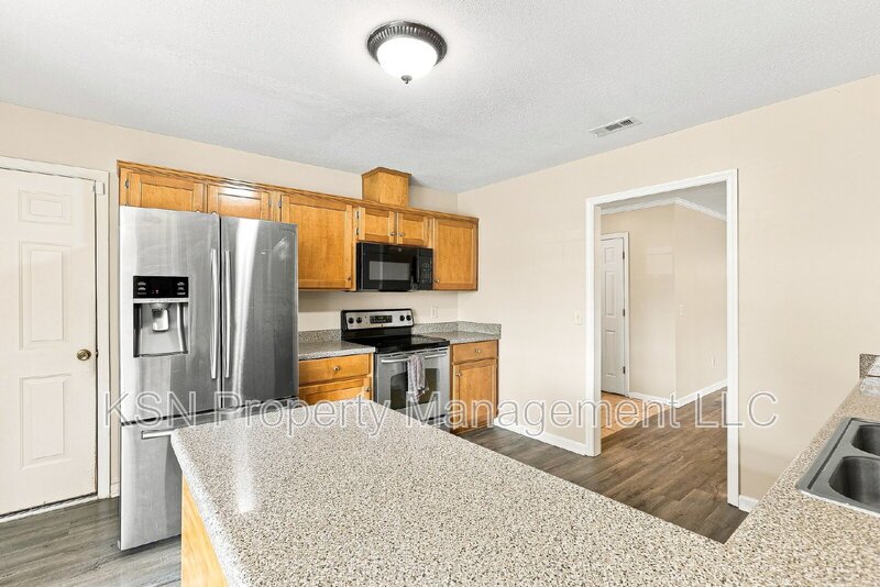 Coming soon! 3 bedroom 2 bath property in Midway property image