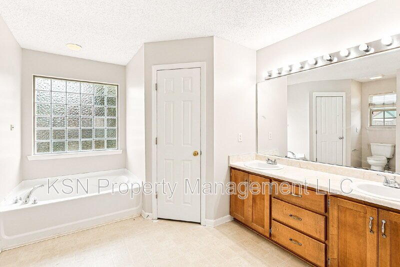 Coming soon! 3 bedroom 2 bath property in Midway property image