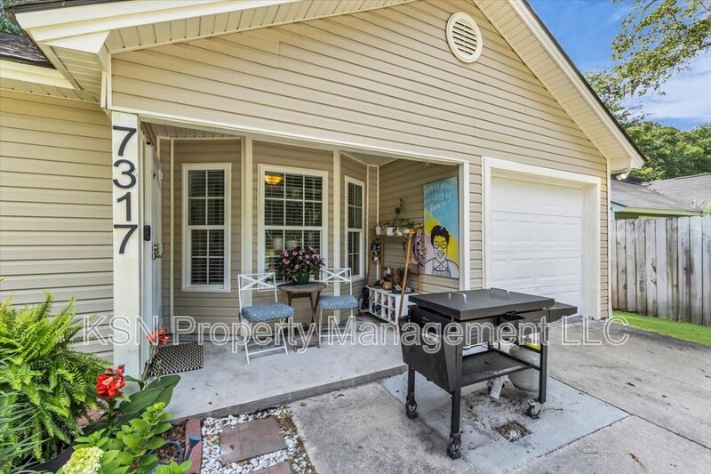 Three bedroom home with a great location and a fenced yard. property image