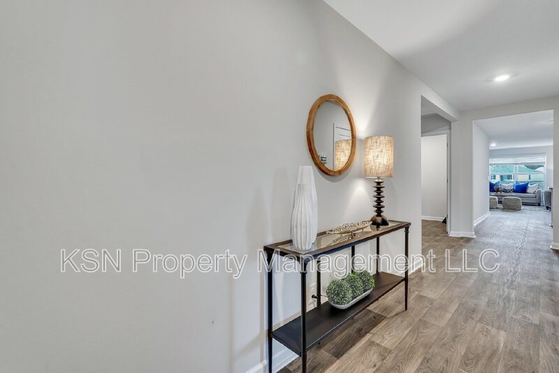 Furnished 4 bedroom executive rental in Bloomingdale. property image