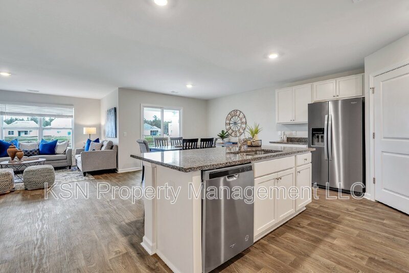 Furnished 4 bedroom executive rental in Bloomingdale. property image