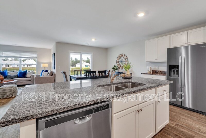Furnished 4 bedroom executive rental in Bloomingdale. property image