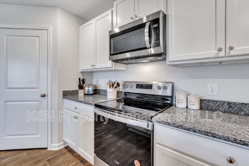 Furnished 4 bedroom executive rental in Bloomingdale. property image