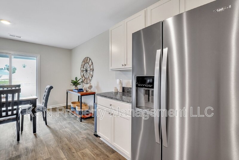 Furnished 4 bedroom executive rental in Bloomingdale. property image
