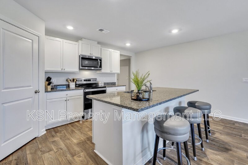 Furnished 4 bedroom executive rental in Bloomingdale. property image