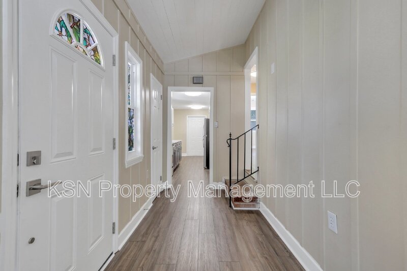 Charming 2-Bedroom Home in Savannah with Modern Amenities and Cozy Appeal! property image