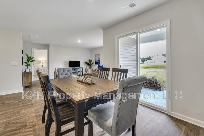 Furnished 4 bedroom executive rental in Bloomingdale. property image