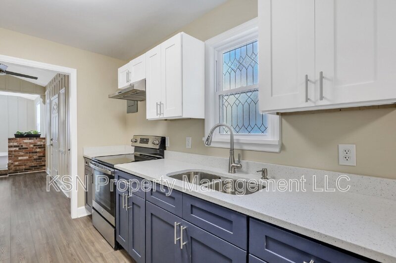 Charming 2-Bedroom Home in Savannah with Modern Amenities and Cozy Appeal! property image