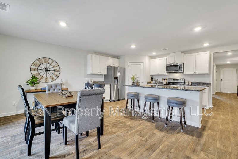 Furnished 4 bedroom executive rental in Bloomingdale. property image