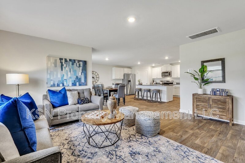 Furnished 4 bedroom executive rental in Bloomingdale. property image