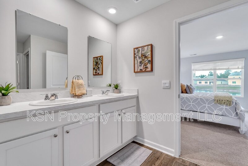 Furnished 4 bedroom executive rental in Bloomingdale. property image