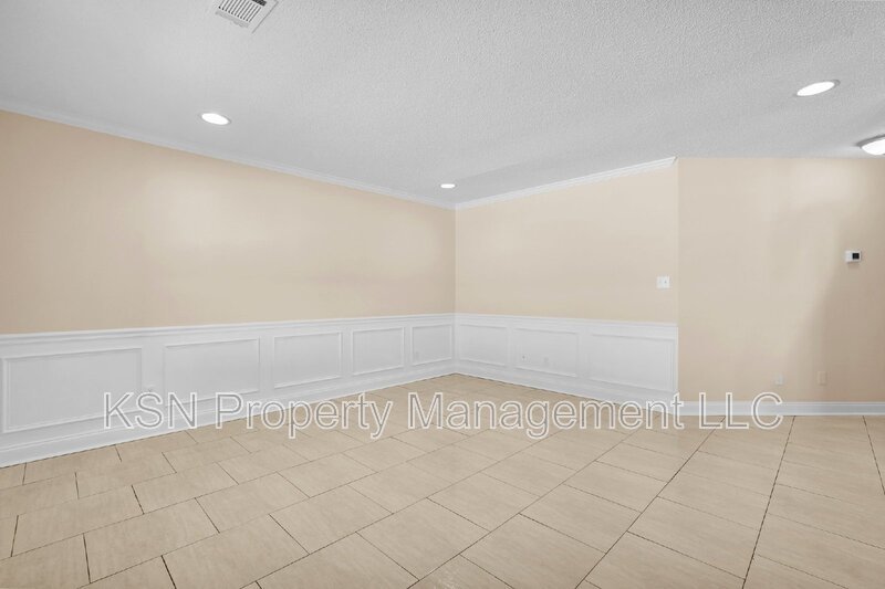 3-Bed, 2-Bath Home on Leghorn Street in Savannah! property image